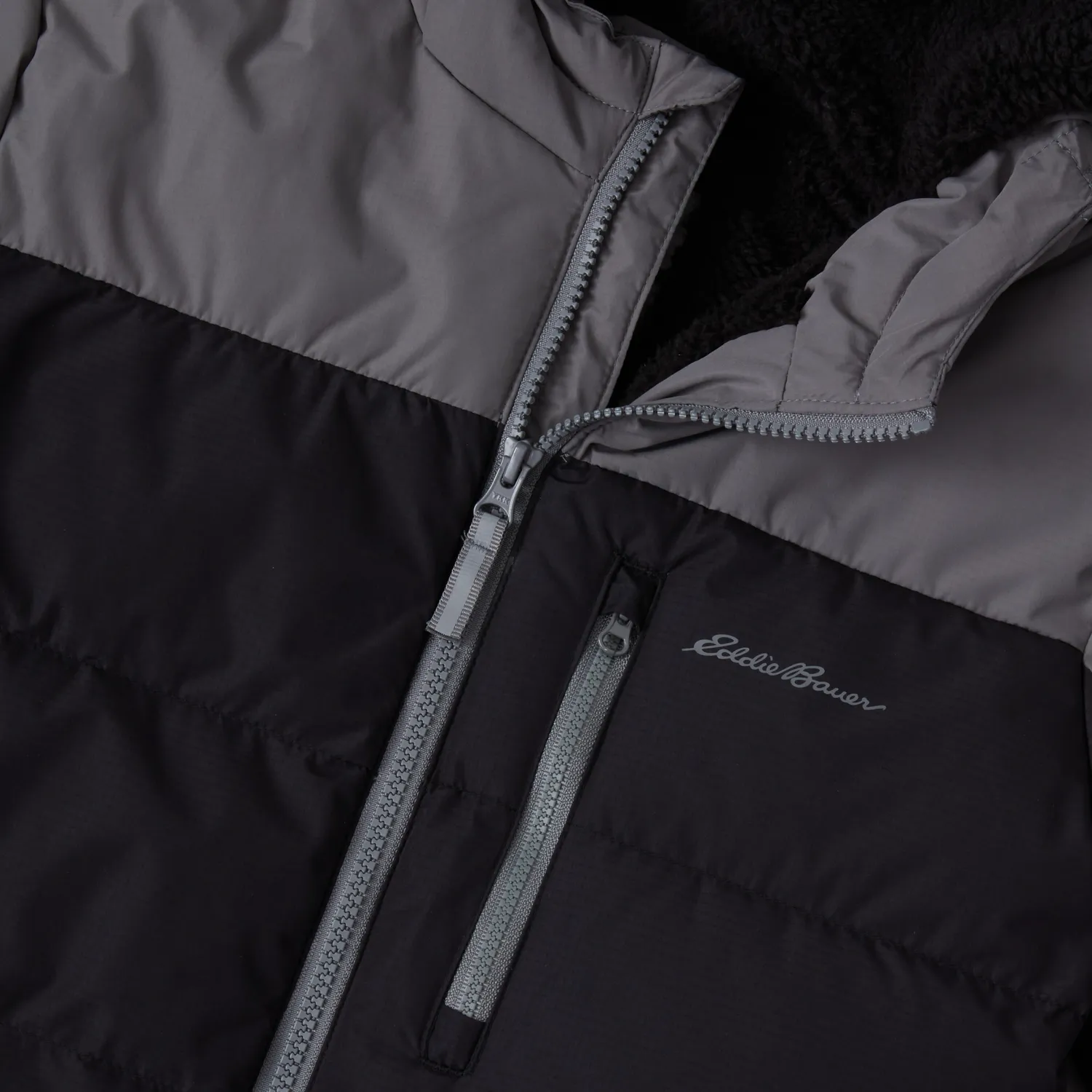 Eddie Bauer Classic Down geaca baieti Black Onyx calduroasa