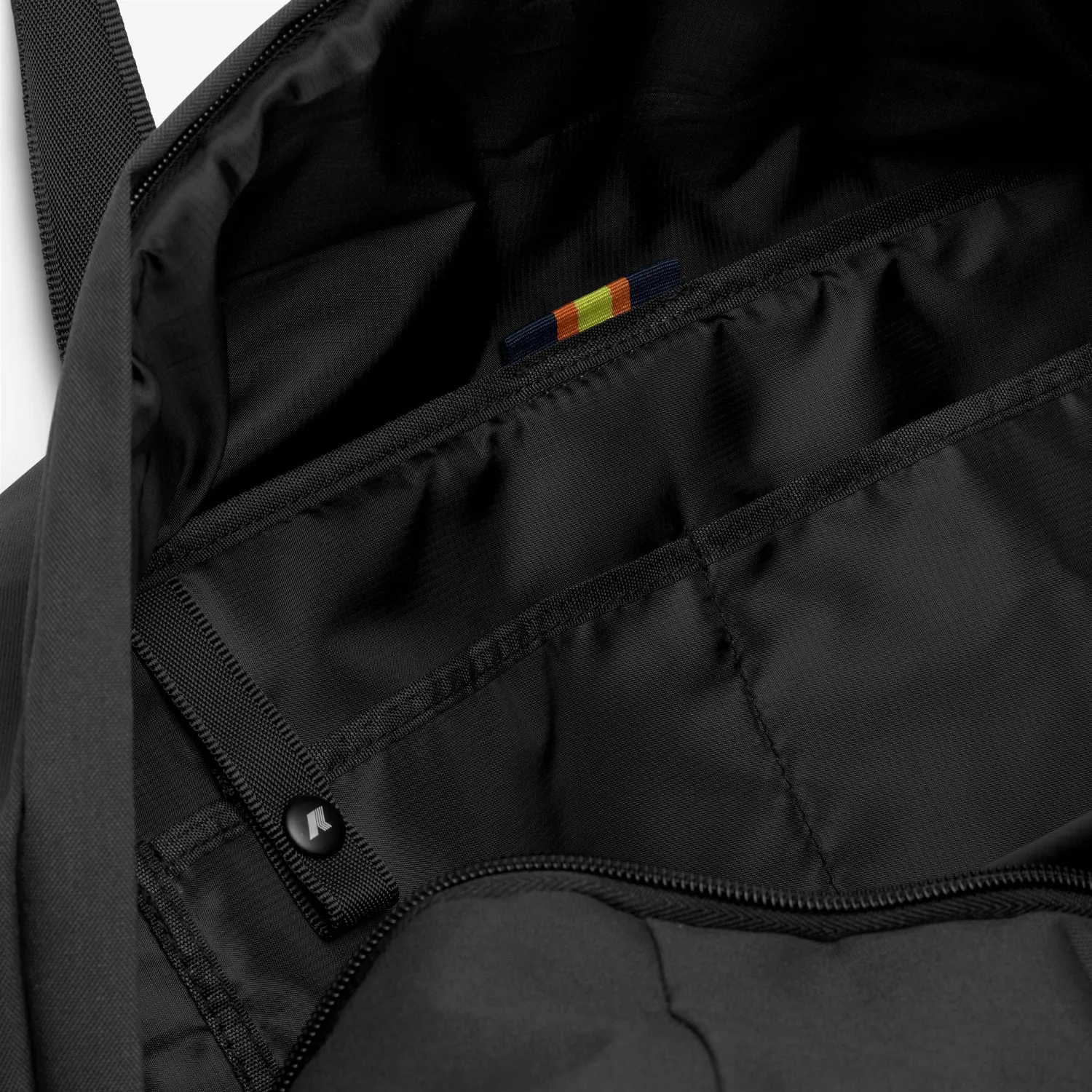 K-Way Maxen geanta voiaj Black Pure 43 cm incapatoare