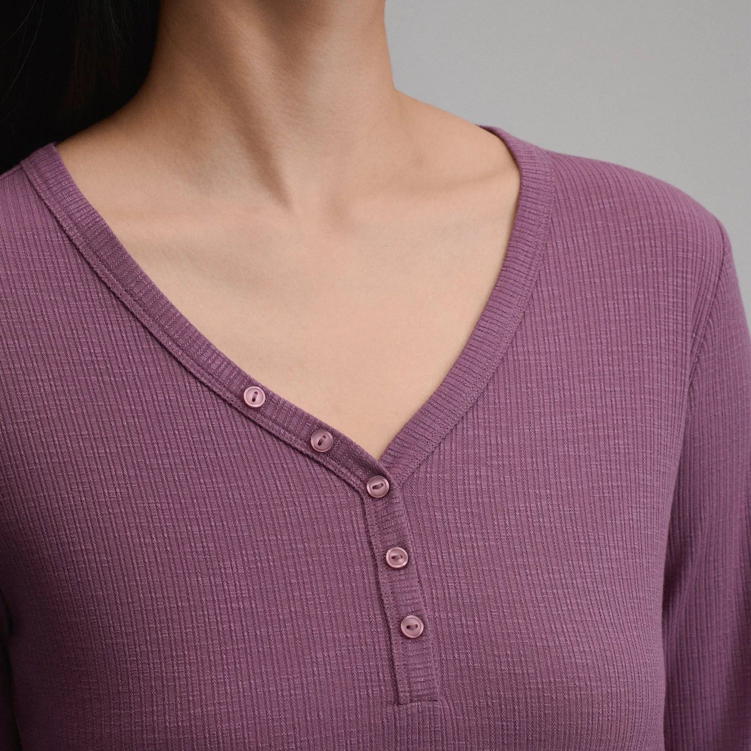 Eddie Bauer Multi Button Henley bluză gri deschis