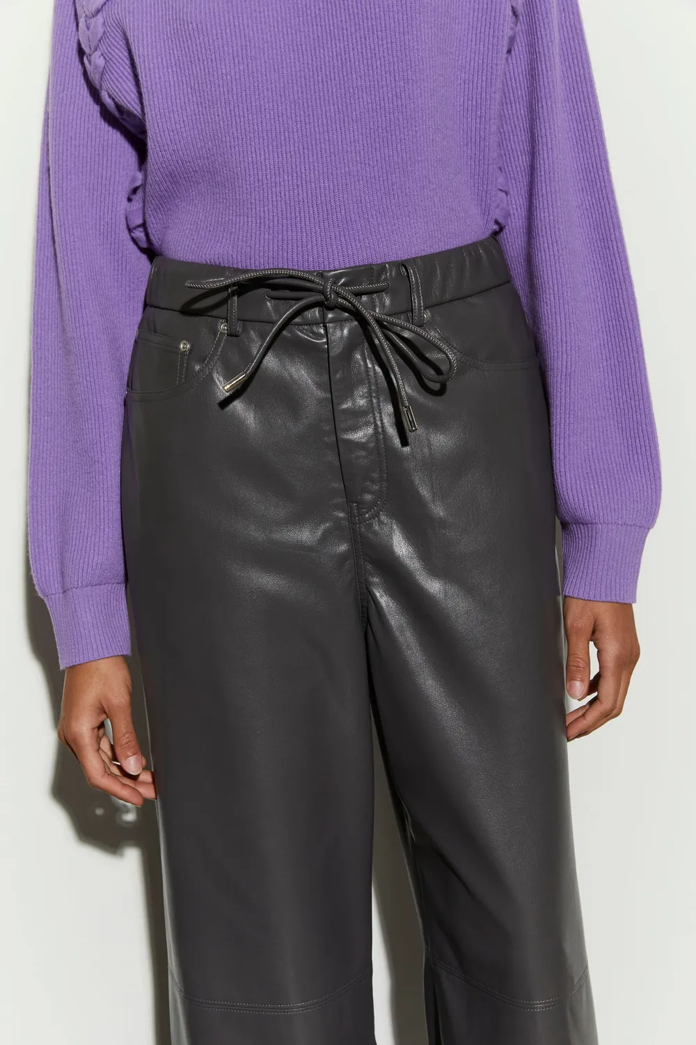 Isabelle Blanche pantaloni piele ecologica ciment