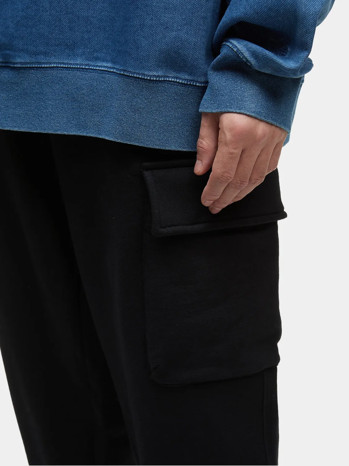 Alpha UNFRM Cargo Sweatpant pantaloni negri fleece