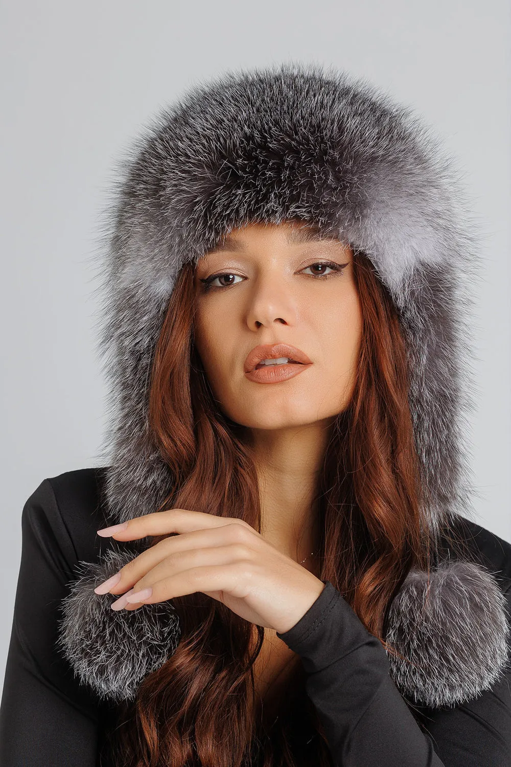 Mareus Grey Frost 29 caciula blana vulpe cu urechi