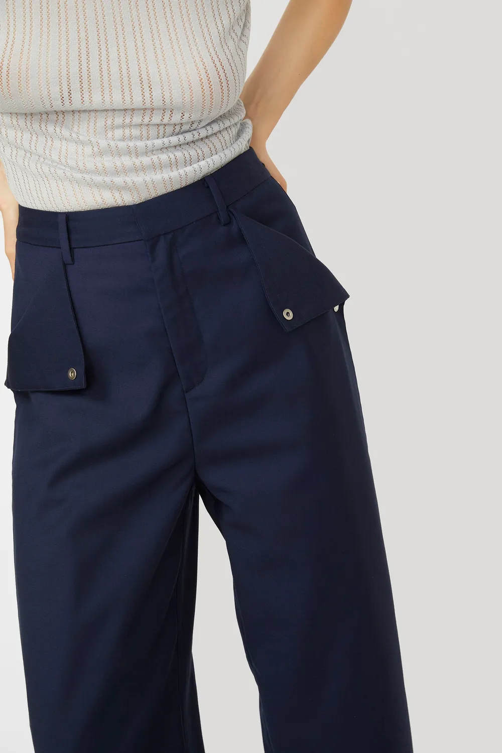 Isabelle Blanche pantaloni bleumarin M cu pliuri
