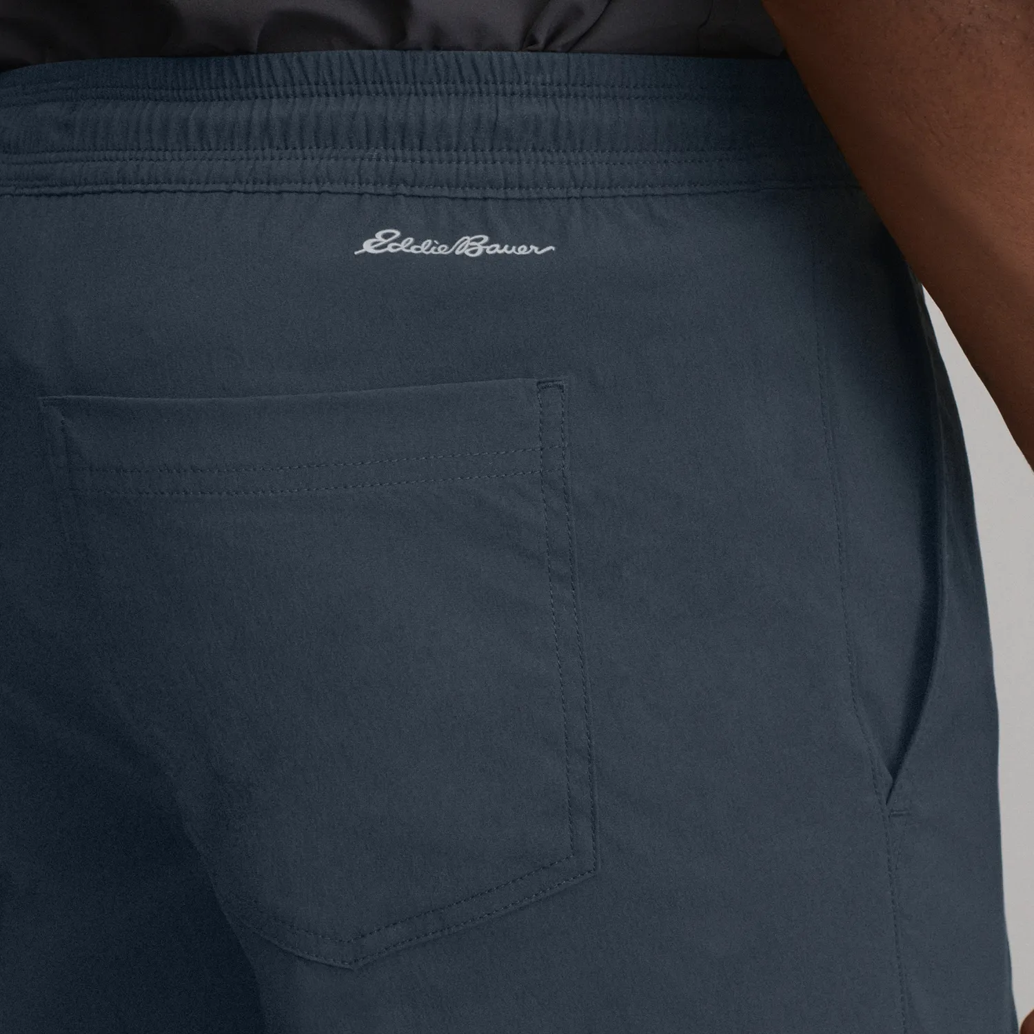 Eddie Bauer Cascade pantaloni barbati negri elastici