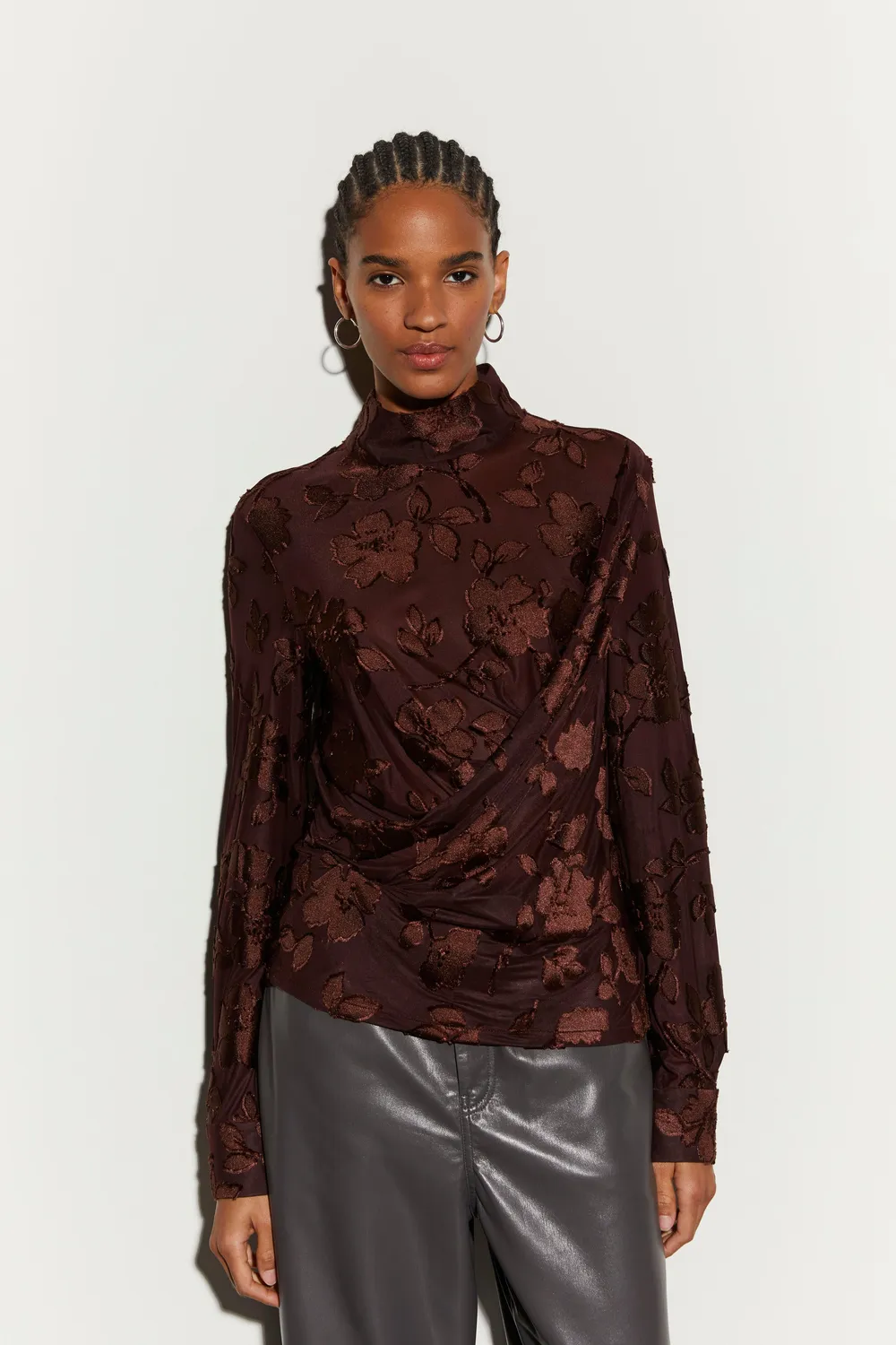 Isabelle Blanche bluza asimetrica coffee bean M florala