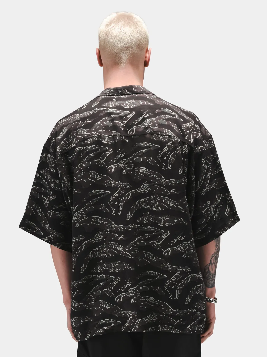 Alpha Industries Camo Relaxed Camp camasa gri tiger camo vascoza