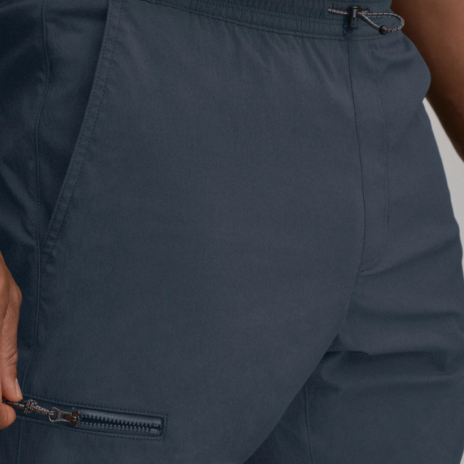 Eddie Bauer Cascade pantaloni barbati negri elastici
