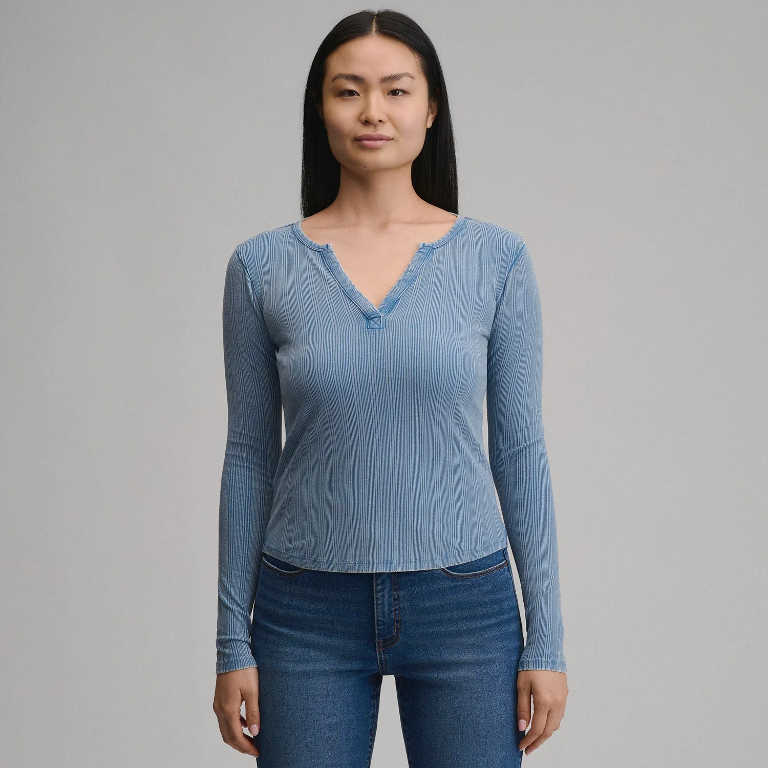 Eddie Bauer Women's Rib Y-Neck Henley bluză ivory