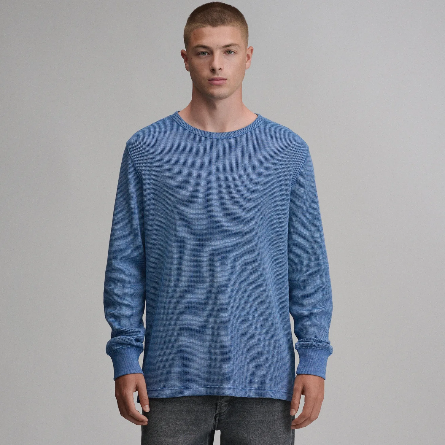 Eddie Bauer Plaited Waffle Thermal Crew bluză Whistle Blue călduroasă