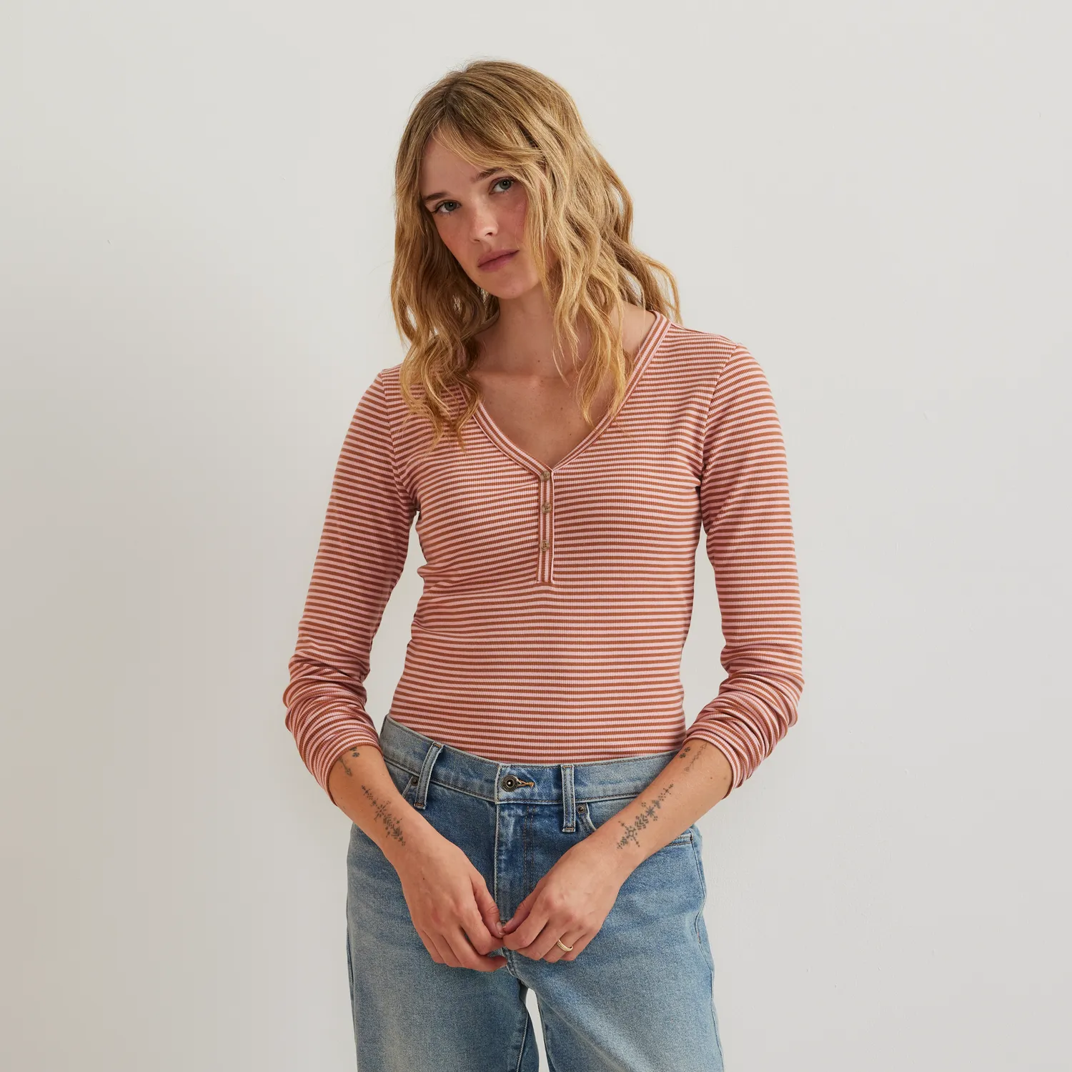 Eddie Bauer Long-Sleeve Ribbed Henley T-Shirt bluza Dusty Lavendar
