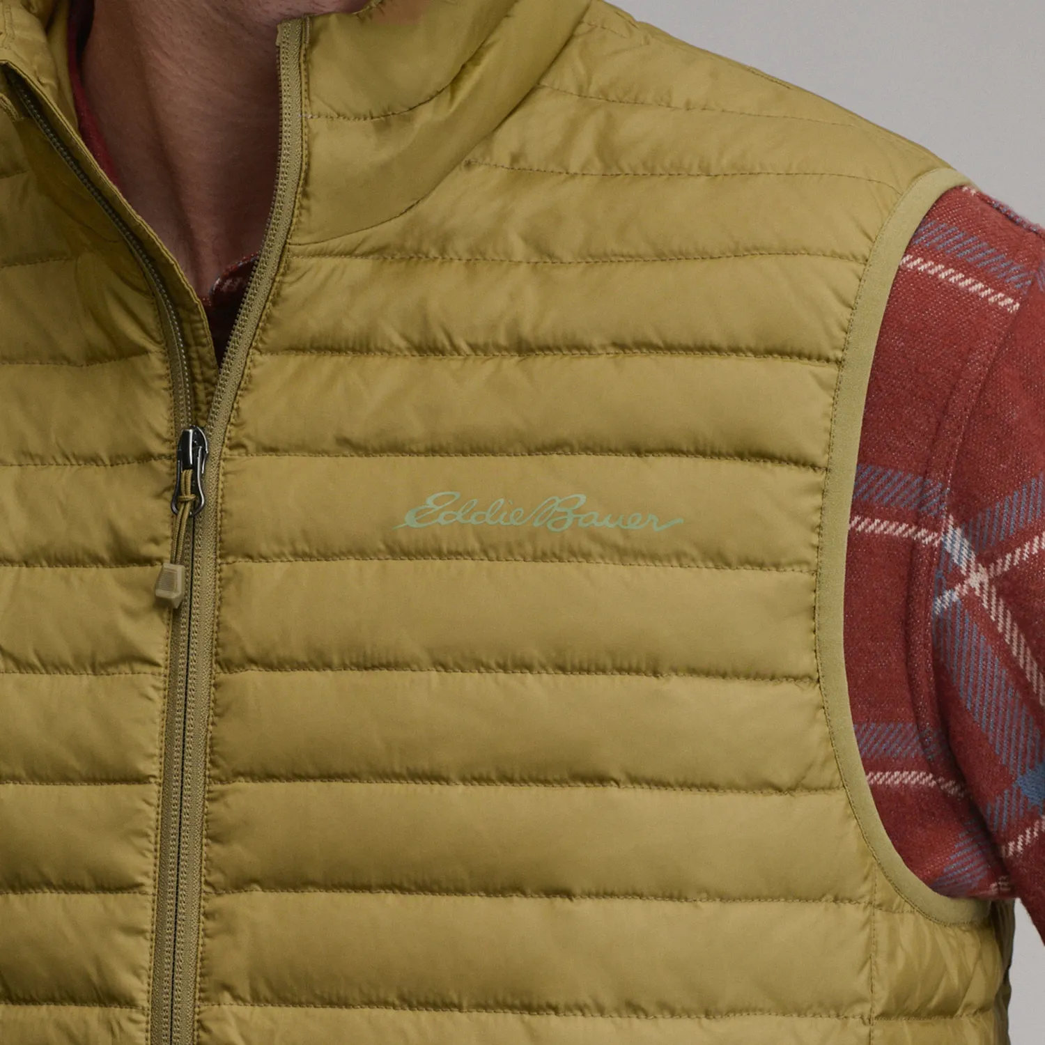 Eddie Bauer Microlight Down vesta puf neagra usoara