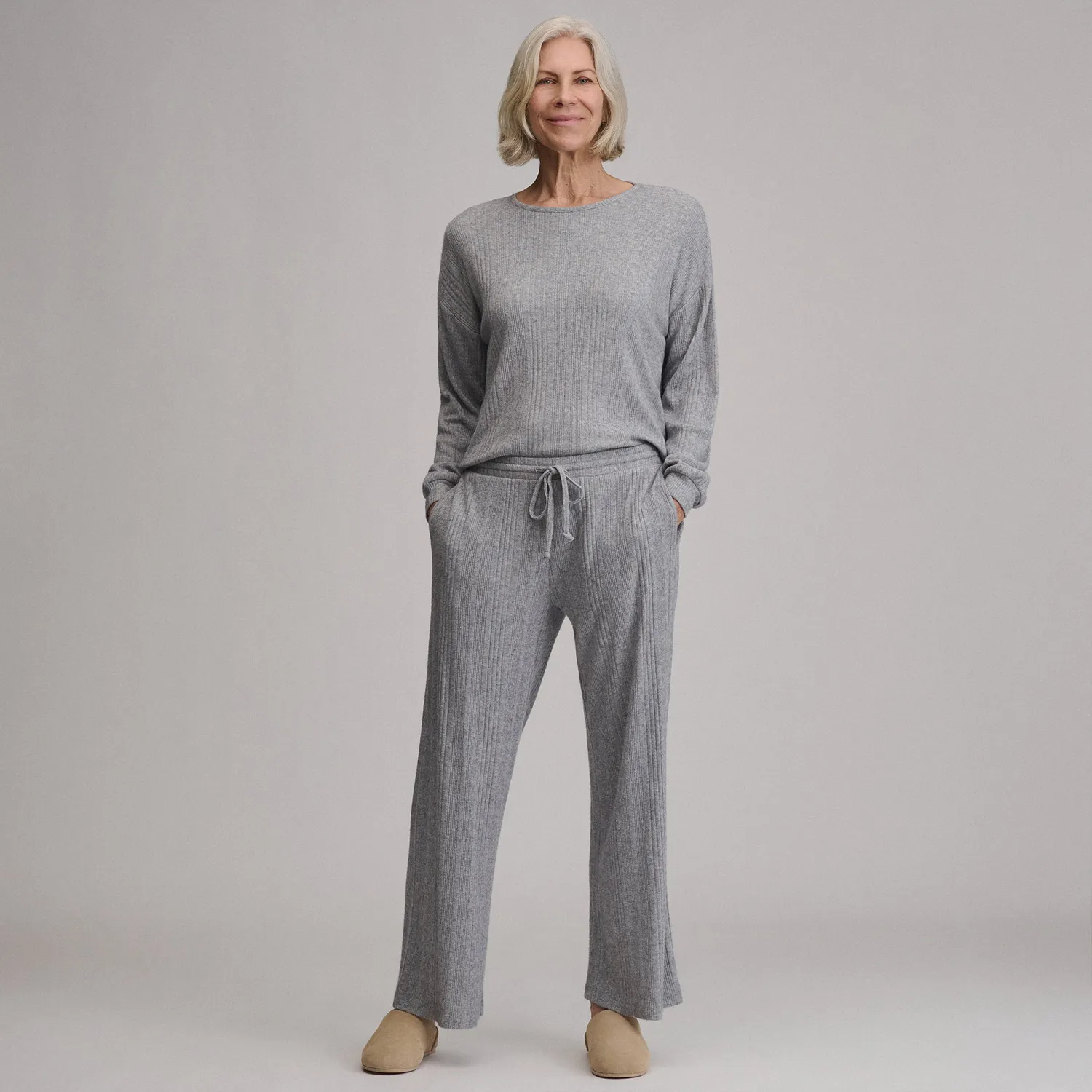 Eddie Bauer Cozy Rib pantaloni damă Light Gray evazați