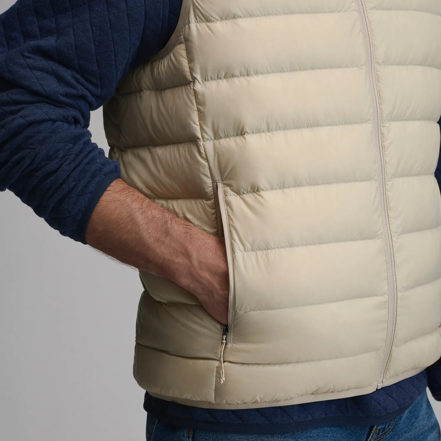 Eddie Bauer CirrusLite Down Vest vesta barbati puf usor neagra