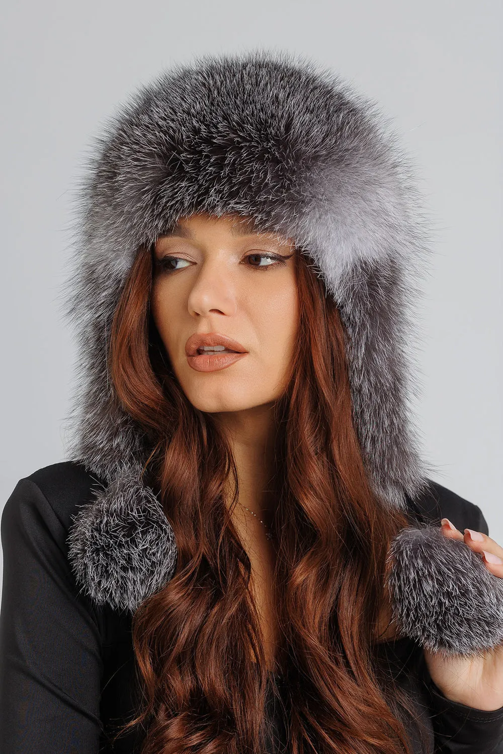 Mareus Grey Frost 29 caciula blana vulpe cu urechi