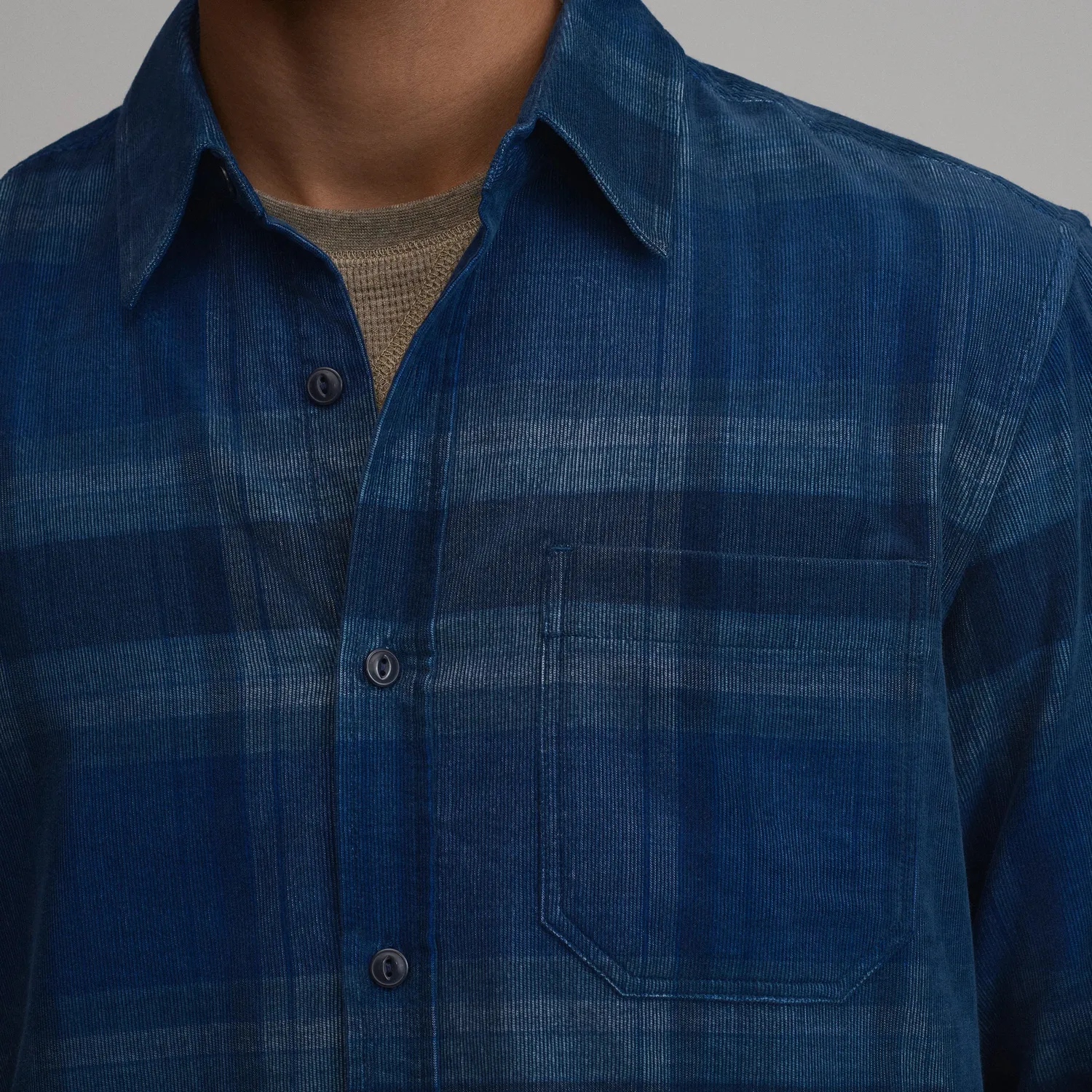 Eddie Bauer Fine Wale Corduroy Plaid camasa barbati Dark Meridian