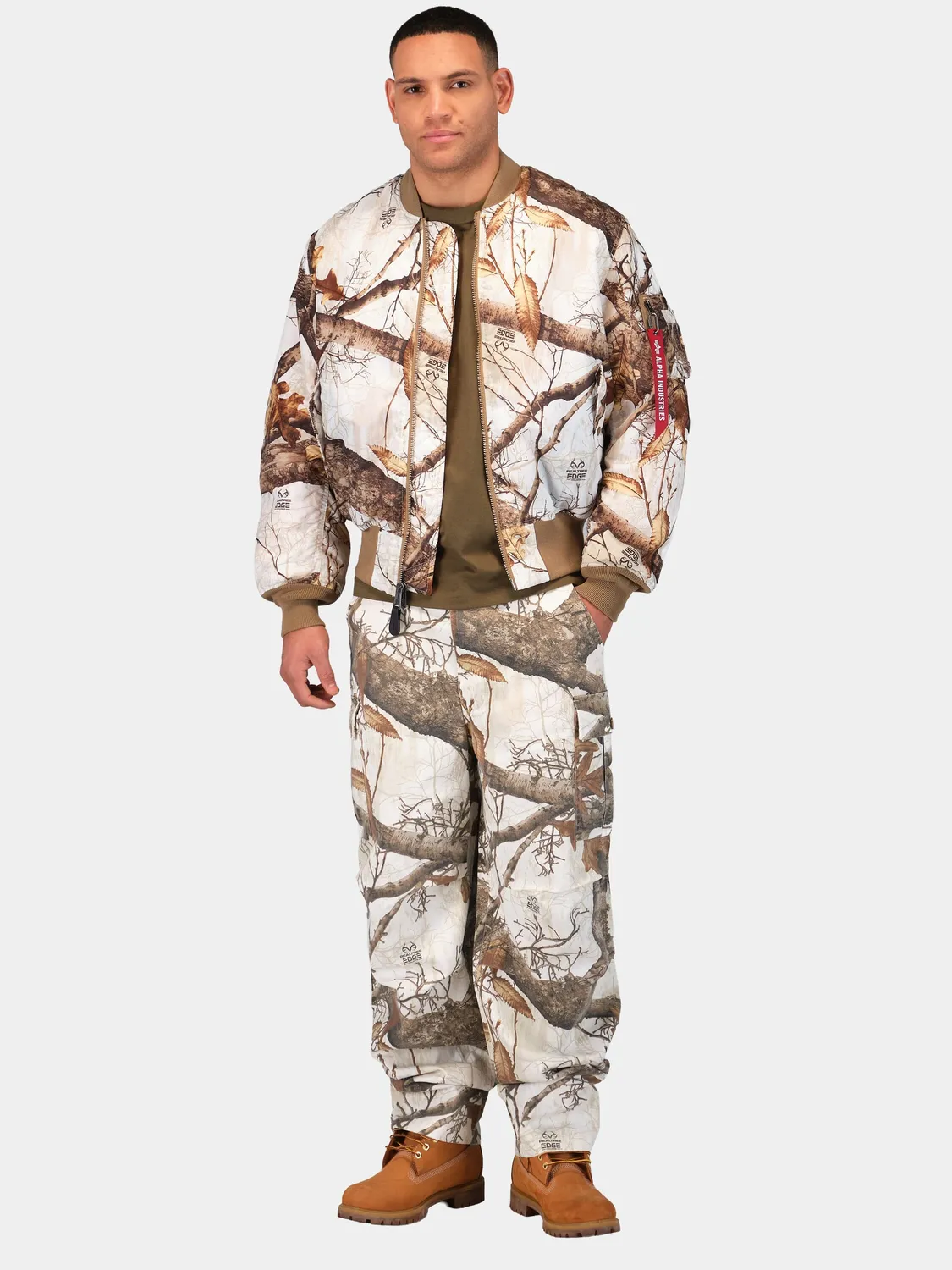 Alpha Industries Essential Camo pantaloni trening albi