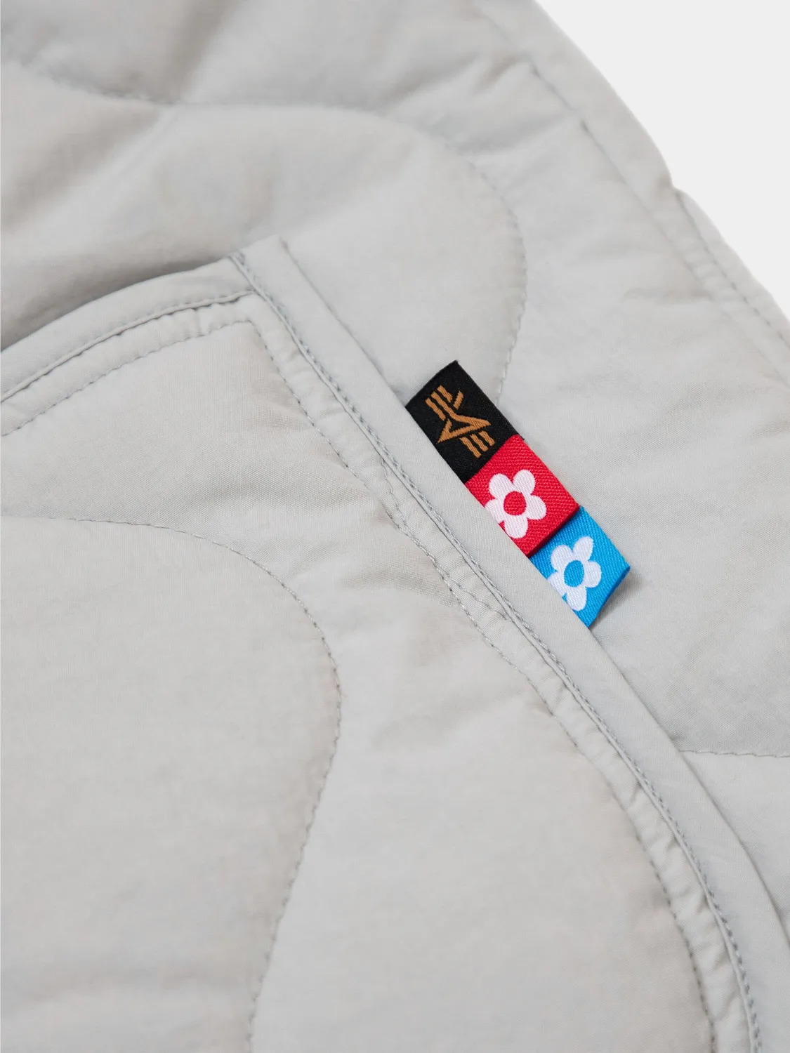 Alpha Industries Vandy The Pink Liner geacă gri rezistentă