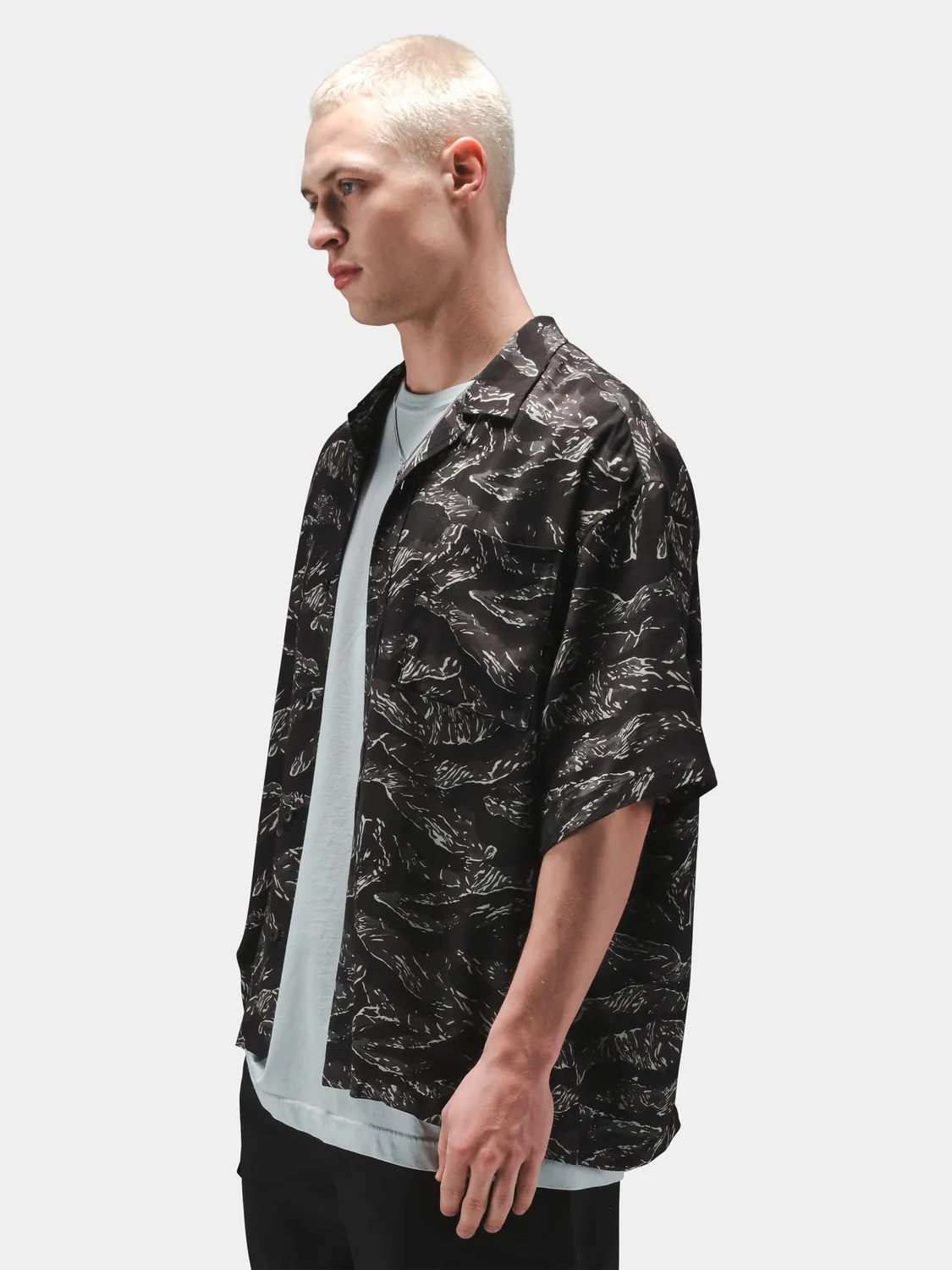 Alpha Industries Camo Relaxed Camp camasa gri tiger camo vascoza