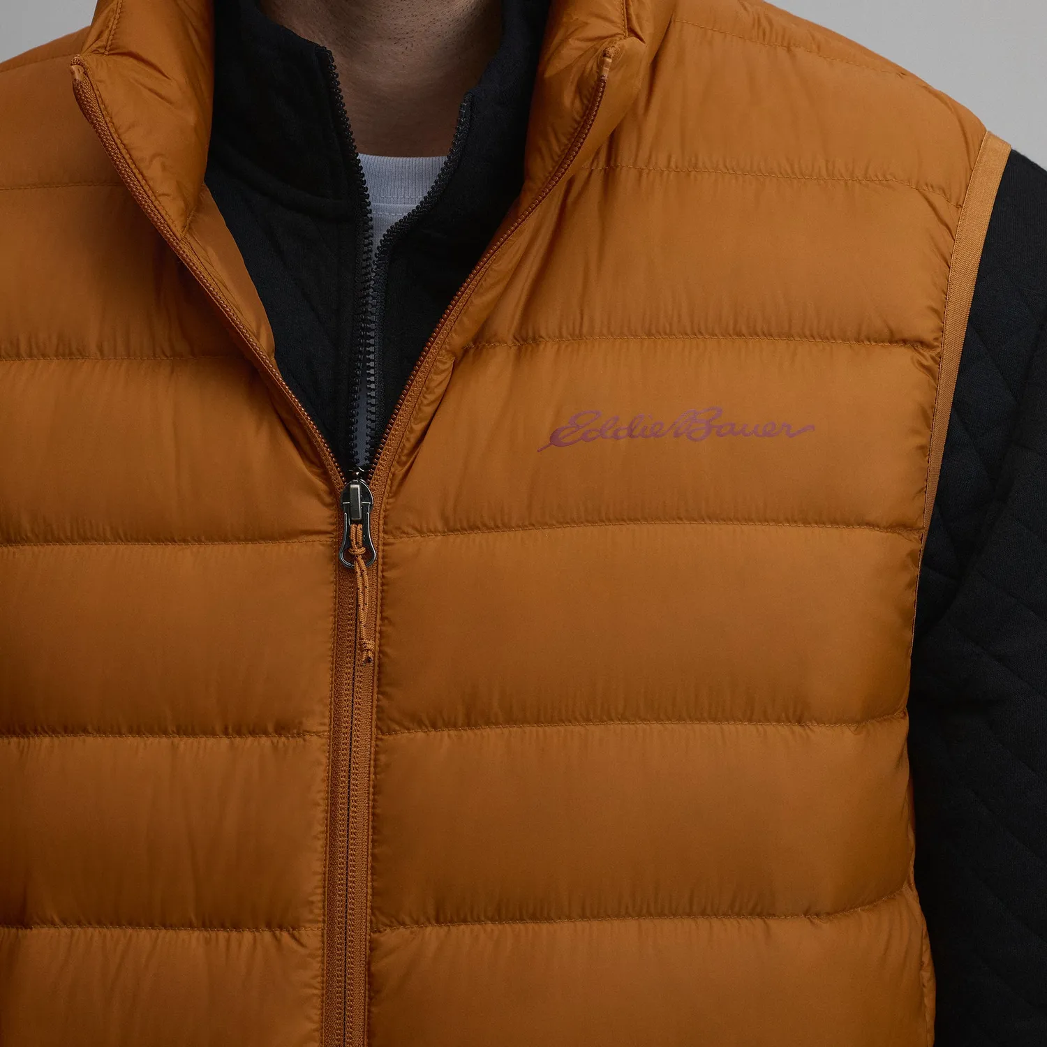 Eddie Bauer CirrusLite Down Vest vesta barbati puf usor neagra