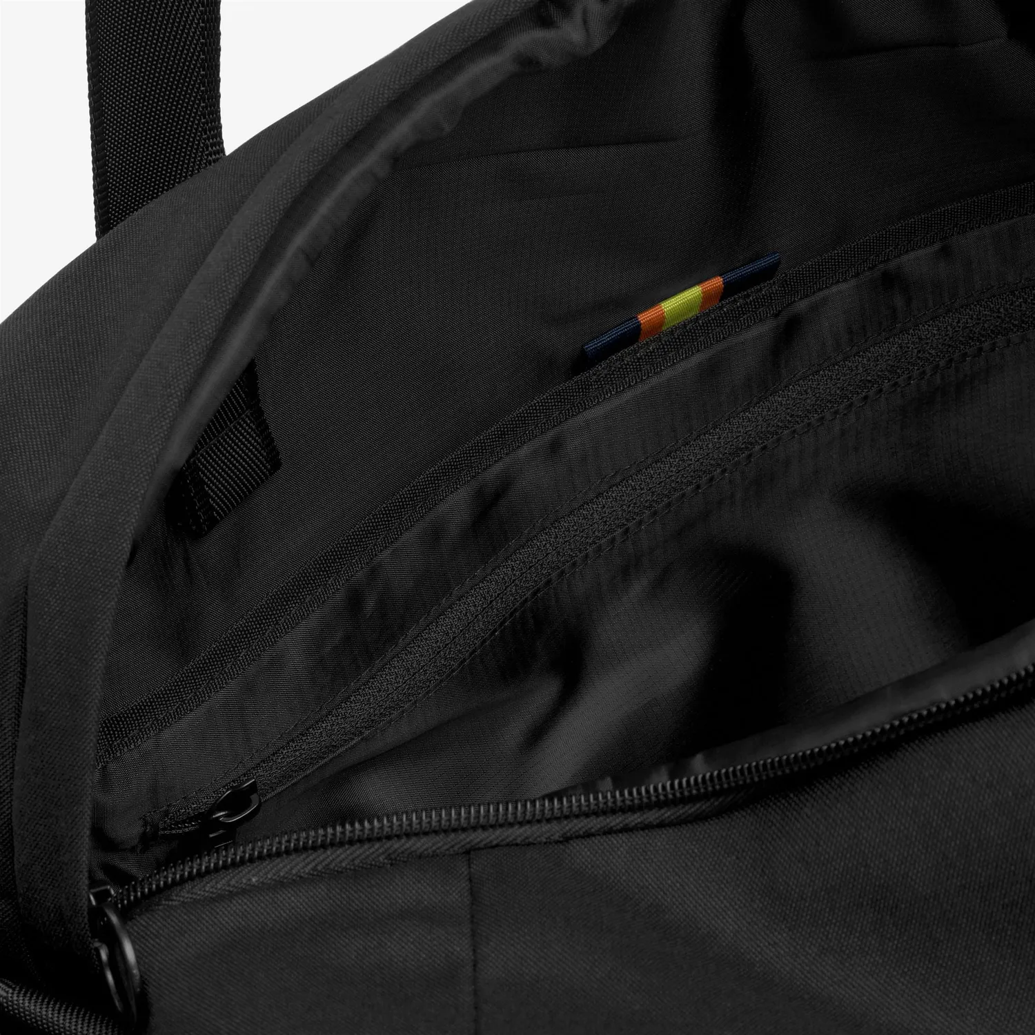 K-Way Sirius geanta voiaj neagra Black Pure 43 cm