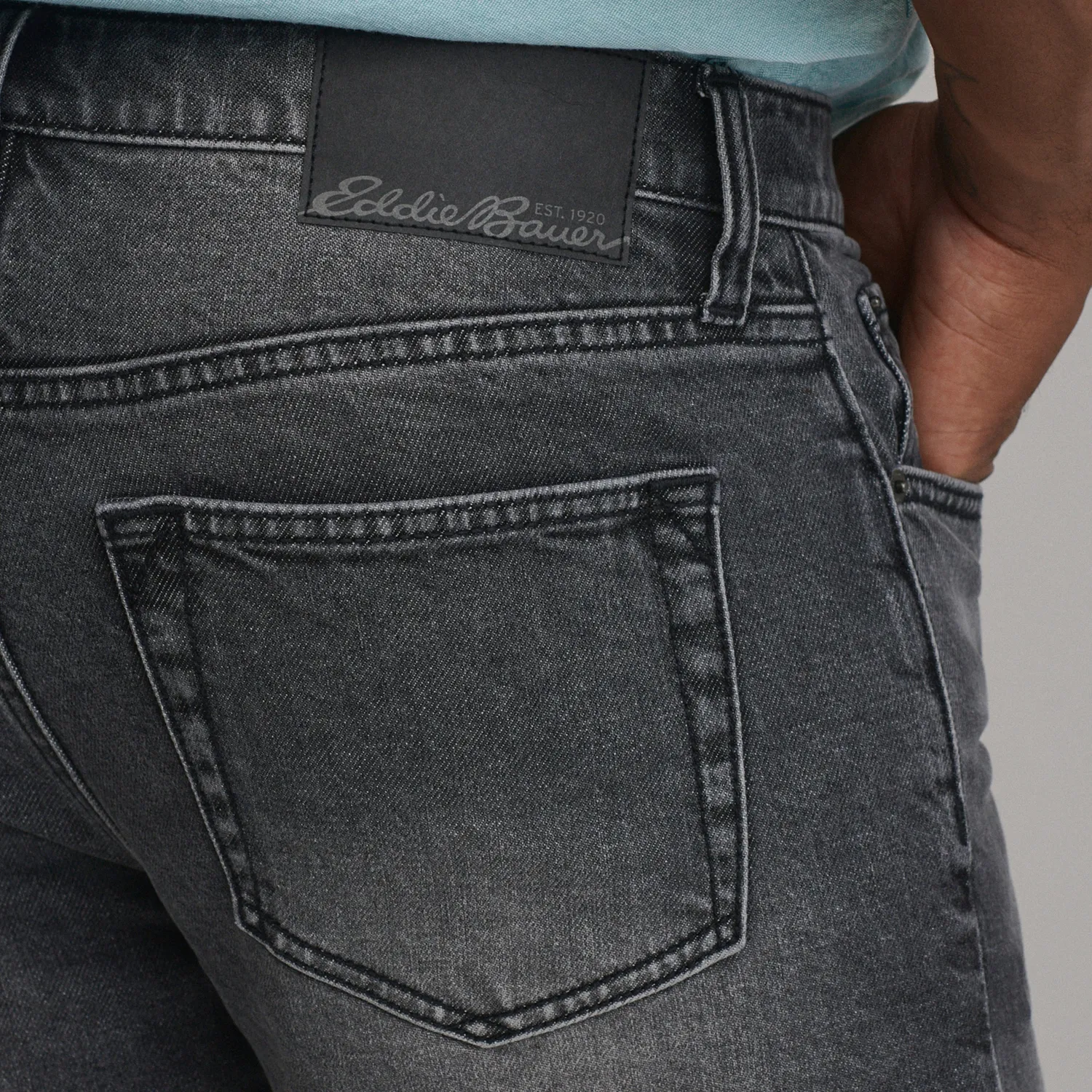 Eddie Bauer Eddie's Flex Jean Straight blugi barbati indigo