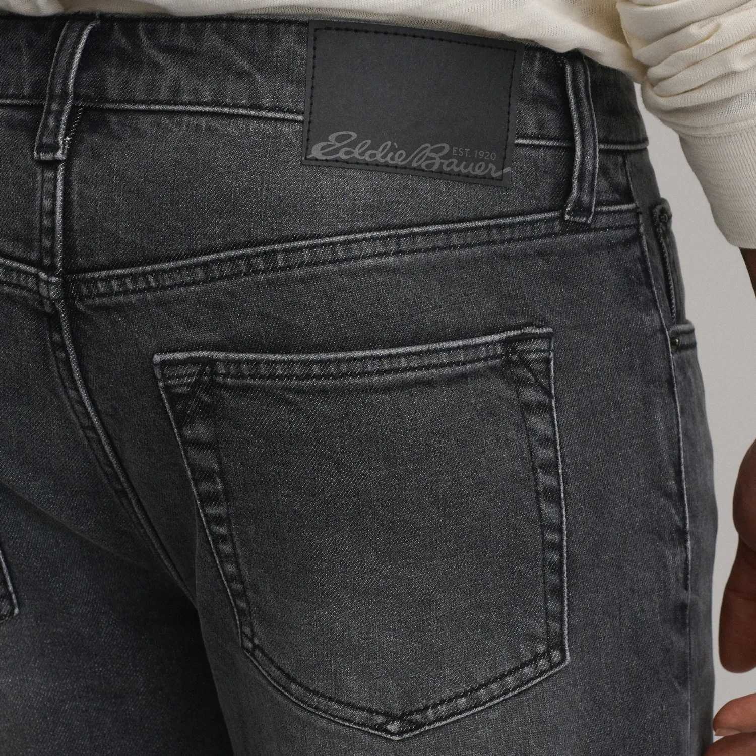 Eddie Bauer Eddie's Flex Jean Relaxed blugi indigo elastici