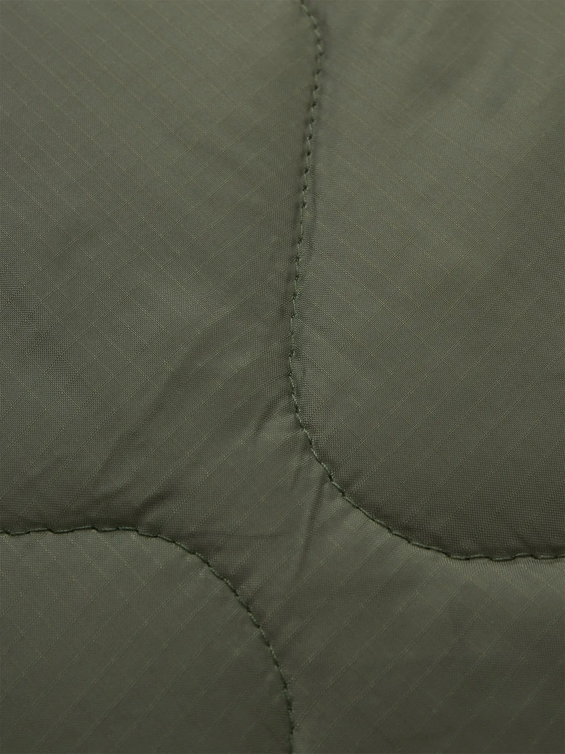 Alpha Industries Relaxed Quilted sort verde OG-107