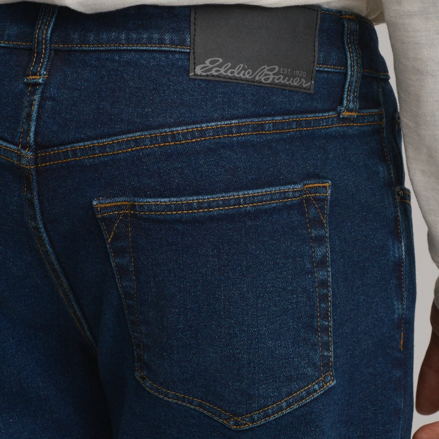 Eddie Bauer Eddie's Flex Jean Relaxed blugi indigo elastici